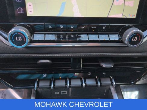Used 2024 Chevrolet Colorado LT w/ LT Convenience Package III AWD/4WD image 19