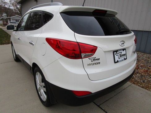 Used 2012 Hyundai Tucson Limited image 5