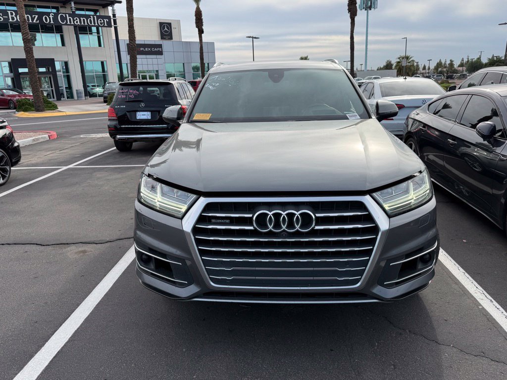 Used 2018 Audi Q7 3.0T Prestige w/ Prestige Package AWD/4WD image 3