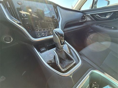 Used 2025 Subaru Outback Limited image 20