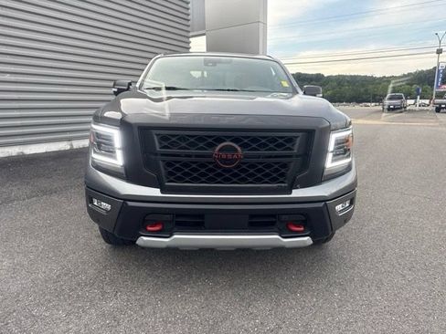 Used 2024 Nissan Titan PRO-4X w/ Pro-4x Convenience Package AWD/4WD image 8