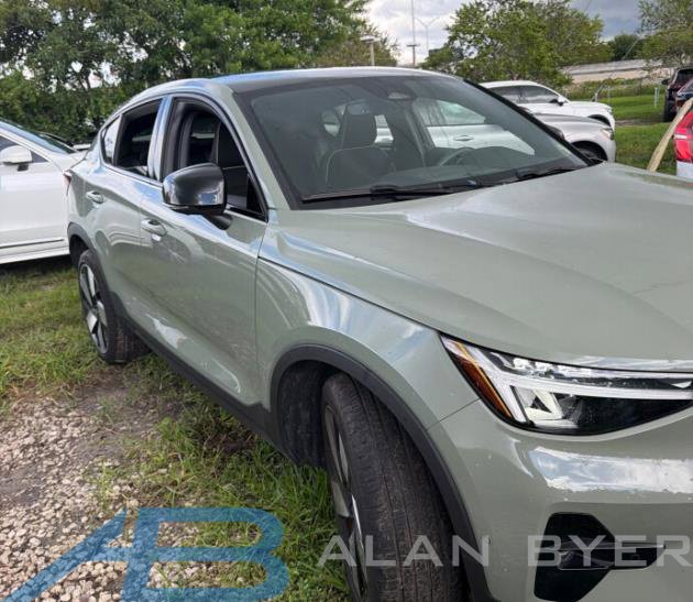 Used 2024 Volvo C40 P8 Recharge Plus w/ Climate Package AWD/4WD image 1