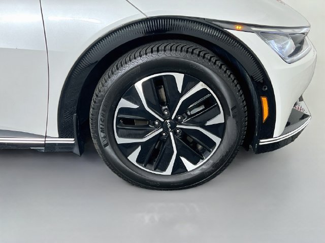 Used 2023 Kia EV6 Wind w/ Wind Technology Package AWD/4WD image 38
