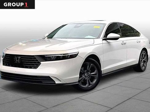 Used 2023 Honda Accord EX image 1