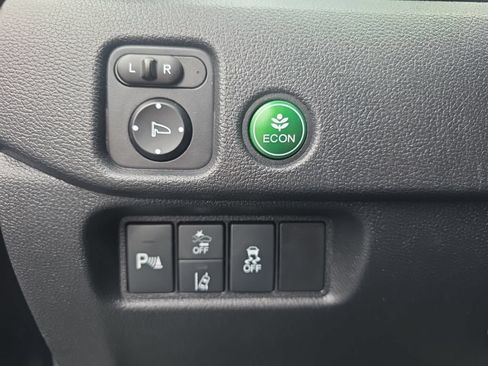 Used 2019 Honda Pilot Touring image 18