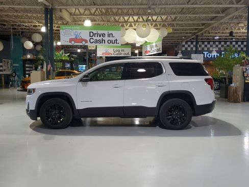 Used 2023 GMC Acadia SLT w/ Preferred Package image 12