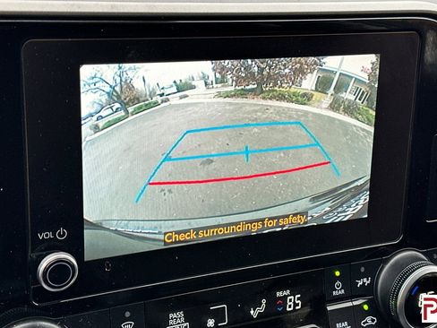 Used 2024 Toyota Highlander XLE image 26