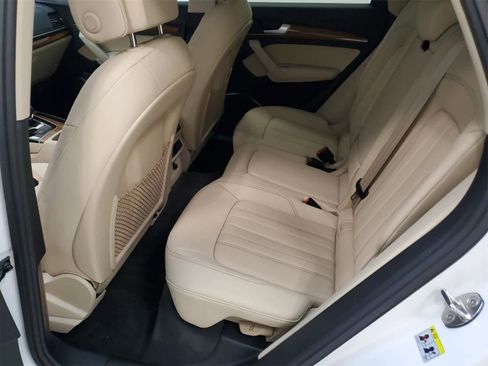 Used 2024 Audi Q5 2.0T Premium image 20