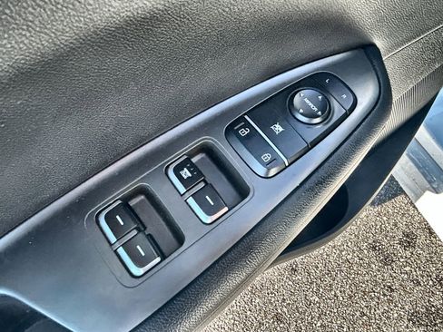 Used 2020 Kia Optima LX image 17