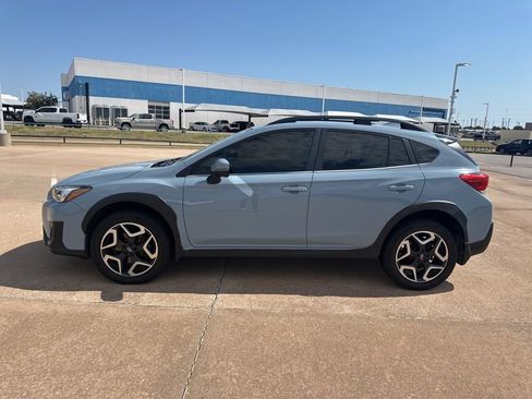 Used 2019 Subaru Crosstrek 2.0i Limited w/ Moonroof Package w/Navigation AWD/4WD image 2
