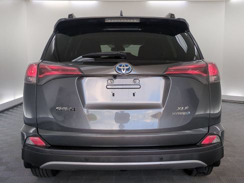 Used 2018 Toyota RAV4 XLE w/ Convenience Package AWD/4WD image 11