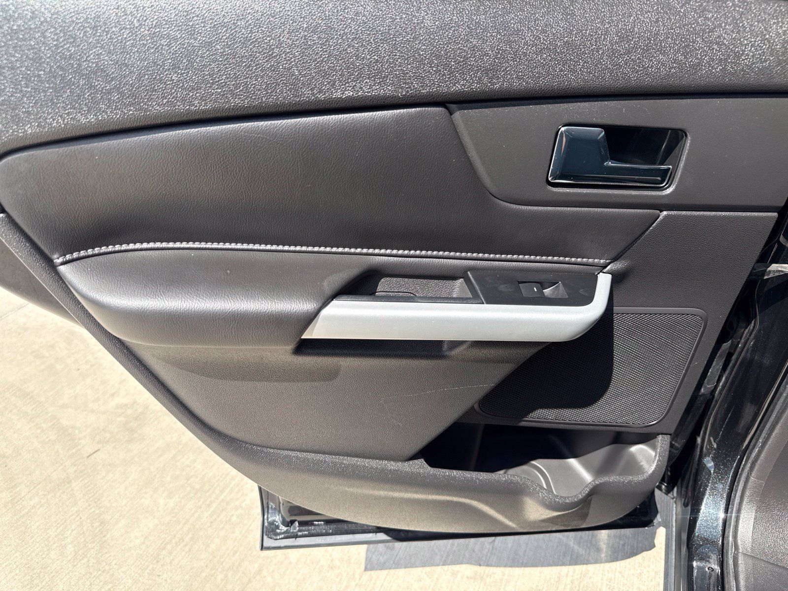 Used 2014 Ford Edge SE w/ Equipment Group 101A FWD image 19