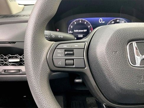 Certified 2025 Honda Accord SE image 23