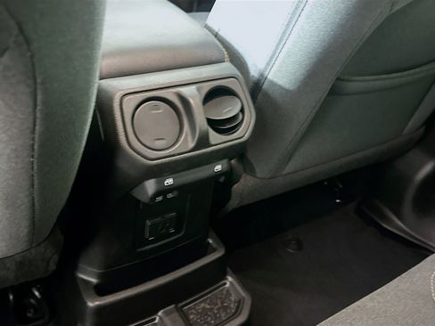 Used 2024 Jeep Wrangler Unlimited Sahara AWD/4WD image 25