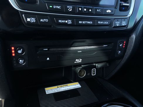 Used 2021 Honda Pilot Elite image 19