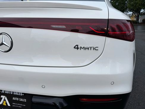 Used 2022 Mercedes-Benz EQS 580 4MATIC Sedan w/ AMG Line Interior image 18