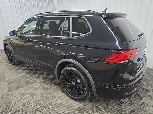 Used 2023 Volkswagen Tiguan SE R-Line AWD/4WD image 9