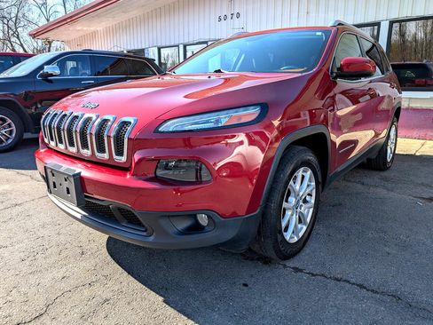 Used 2015 Jeep Cherokee Latitude w/ Comfort/Convenience Group image 3