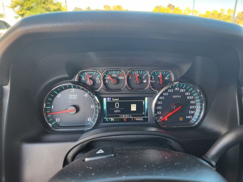 Used 2017 GMC Yukon SLT image 11