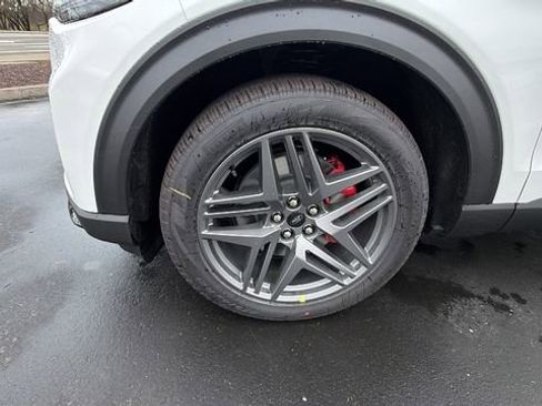 New 2026 Ford Explorer ST w/ Sun And Sound Package image 10