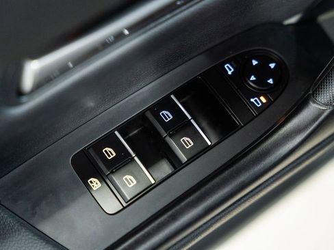 Used 2025 MAZDA CX-50 AWD 2.5 S w/ Premium Package image 44