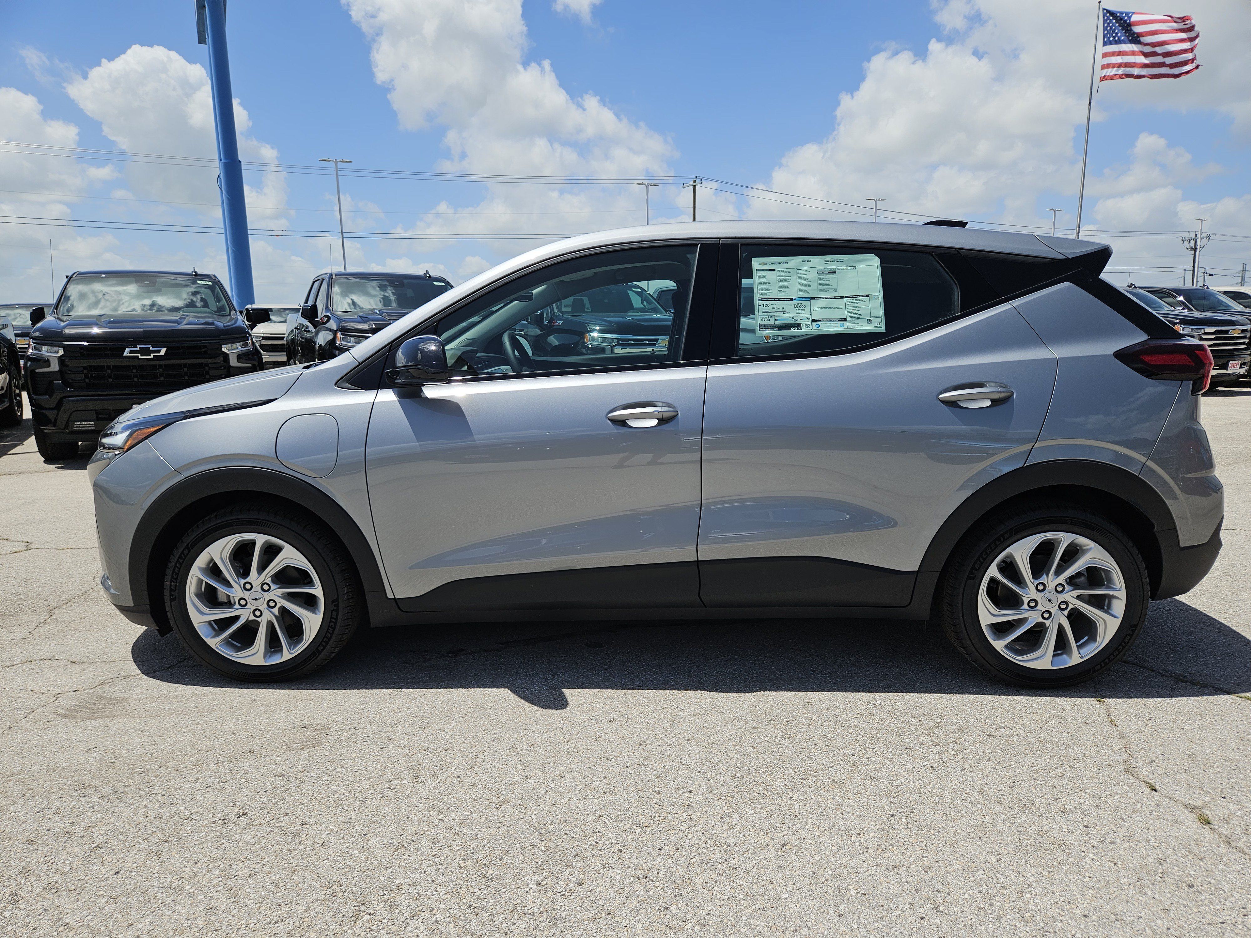 New 2027 Chevrolet Bolt LT w/ Comfort Package FWD image 3