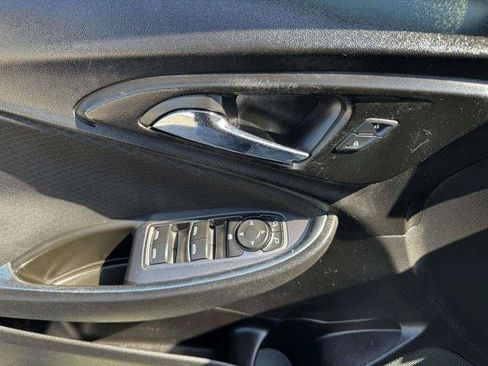 Used 2016 Chevrolet Malibu LT FWD image 21