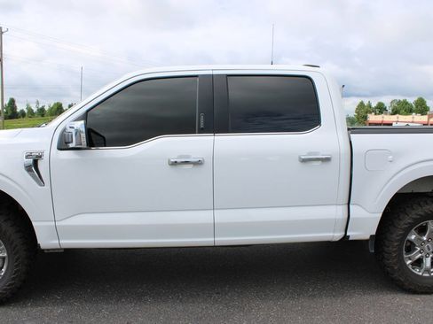 Used 2023 Ford F150 Lariat AWD/4WD image 6