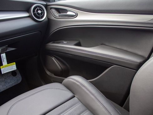 New 2025 Alfa Romeo Stelvio Sprint w/ Veloce Package image 20