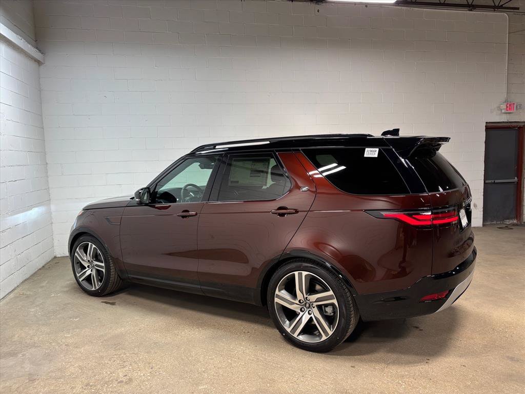New 2026 Land Rover Discovery Limited Edition AWD/4WD image 10