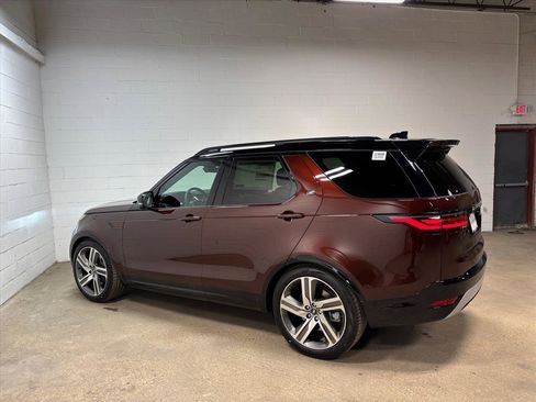 New 2026 Land Rover Discovery Limited Edition image 10