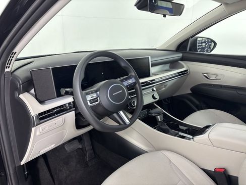 New 2025 Hyundai Tucson SEL FWD image 10