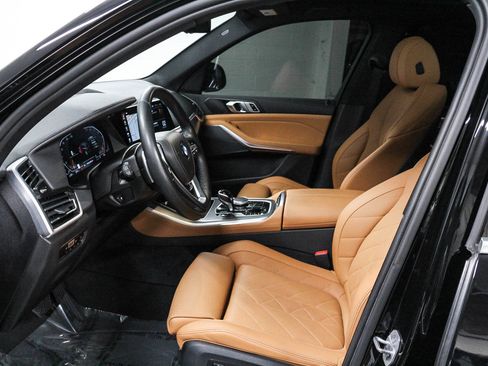 Certified 2023 BMW X5 sDrive40i w/ Premium Package image 19