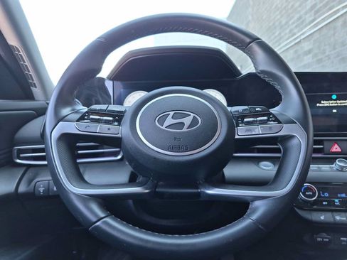 Used 2024 Hyundai Elantra SEL w/ Convenience Package FWD image 22
