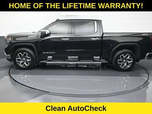 Used 2022 GMC Sierra 1500 SLT w/ SLT Premium Plus Package AWD/4WD image 4
