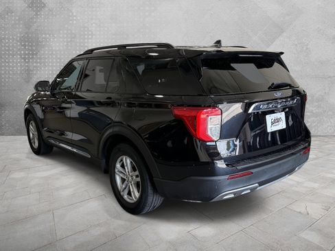 Used 2022 Ford Explorer XLT w/ Equipment Group 202A RWD image 3