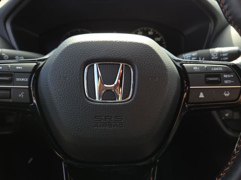 Certified 2025 Honda HR-V Sport image 24