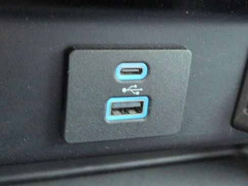 Used 2022 Ford F150 XLT w/ Bed Utility Package RWD image 20