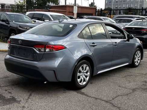 Used 2023 Toyota Corolla LE w/ Carpet Mat Package (TMS) FWD image 6
