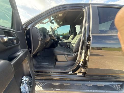 Used 2020 Chevrolet Silverado 2500 Custom w/ Custom Value Package AWD/4WD image 6