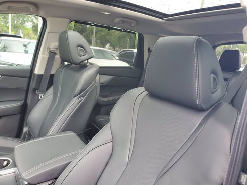 Used 2024 Acura MDX FWD w/ Technology Package image 17