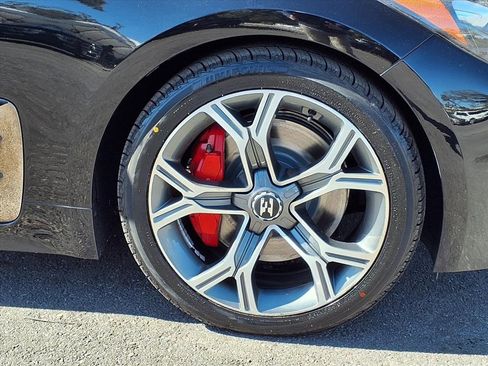 Used 2018 Kia Stinger GT2 image 9