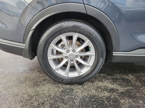 Certified 2025 Honda CR-V EX image 6