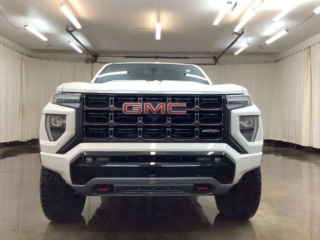 Used 2024 GMC Canyon AT4X AWD/4WD image 10