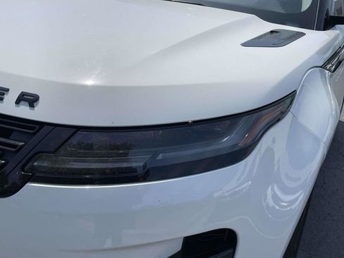 Used 2024 Land Rover Range Rover Evoque Dynamic SE AWD/4WD image 8