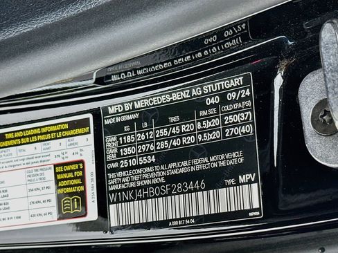 Used 2025 Mercedes-Benz GLC 300 4MATIC image 35