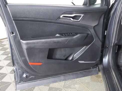 Used 2024 Kia Sportage LX AWD/4WD image 20