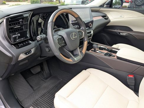 Certified 2023 Lexus RX 350 w/ Accessory Package (K3) image 6