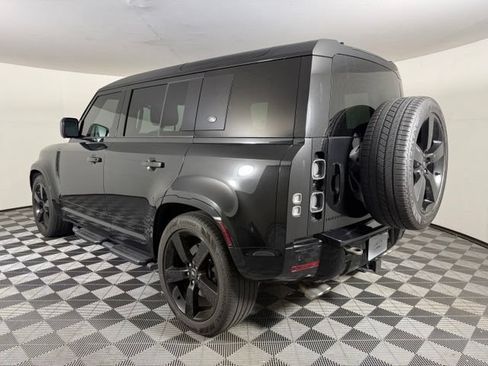 Used 2023 Land Rover Defender 110 V8 AWD/4WD image 4