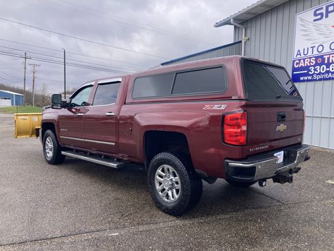 Used 2015 Chevrolet Silverado 2500 LTZ w/ LTZ Plus Package AWD/4WD image 9